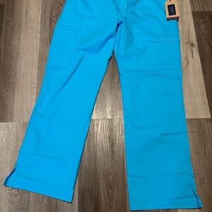 Cherokee Women’s  New! Turquoise Workwear Scrubs Pants size L